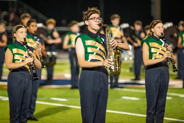 Independence High band members perform